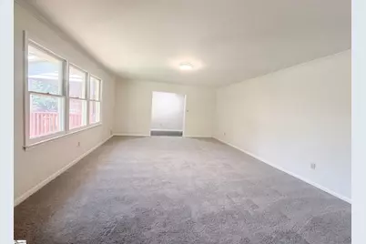 604 Meadowbrook Drive, Spartanburg, SC 29307 - Photo 12