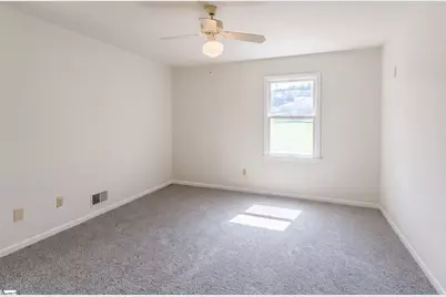 604 Meadowbrook Drive, Spartanburg, SC 29307 - Photo 6