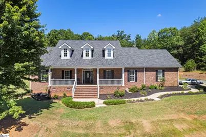 956 Laurelwood Way, Landrum, SC 29356 - Photo 1