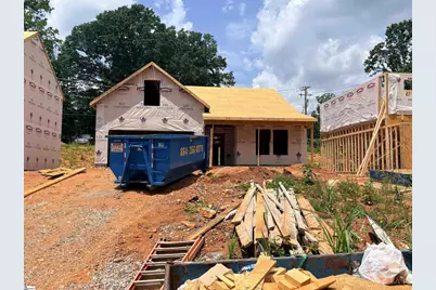 407 Lake Circle Drive, Greenville, SC 29605 - Photo 2