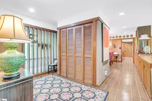 2 Craigwood Rd, Greenville, SC 29607 - Photo 8