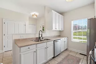 523 E Perkins Creek Rd, Seneca, SC 29678 - Photo 4