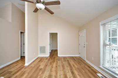 8 Montvale Drive, Simpsonville, SC 29681 - Photo 6