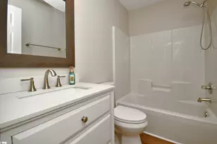 8 Montvale Dr, Simpsonville, SC 29681 - Photo 10