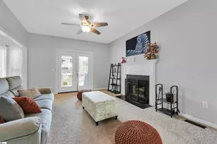 8 Longspur Ct, Simpsonville, SC 29680 - Photo 2