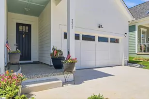 731 Glendon St, Greer, SC 29651 - Photo 2
