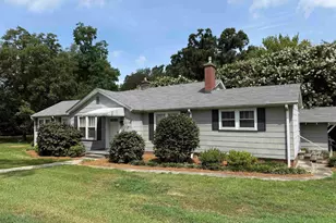 103 Woodrow Dr, Clinton, SC 29325 - Photo 2