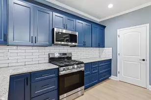 304 Portland Cir, Greenwood, SC 29649 - Photo 10