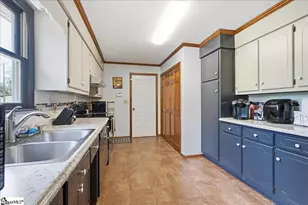 707 Reid School Rd, Taylors, SC 29687 - Photo 6