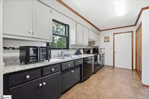 707 Reid School Rd, Taylors, SC 29687 - Photo 8