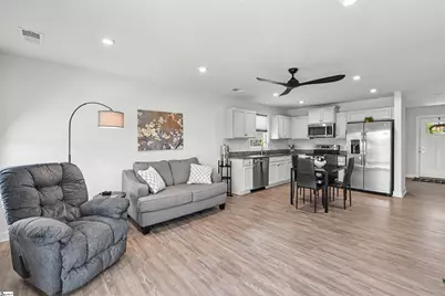 202 Bending Branch Road, Greenville, SC 29605 - Photo 8