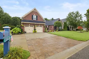 197 Colfax Dr, Boiling Springs, SC 29316 - Photo 2