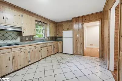 650 Springhill Avenue, Spartanburg, SC 29303 - Photo 14