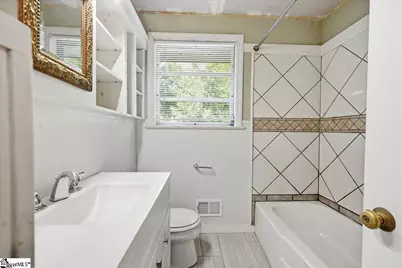 650 Springhill Avenue, Spartanburg, SC 29303 - Photo 16