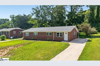 130 Pleasant Drive, Mauldin, SC 29662 - Photo 2