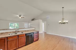 365 Silver Lake Rd, Duncan, SC 29334 - Photo 10