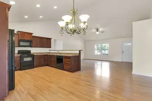 365 Silver Lake Rd, Duncan, SC 29334 - Photo 8