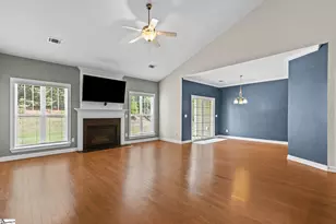 305 Leigh Creek Dr, Simpsonville, SC 29681 - Photo 8
