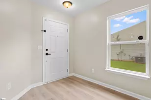 638 Branch View Dr, Boiling Springs, SC 29316 - Photo 4