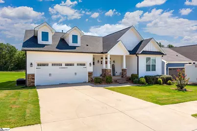 215 Daystrom Drive, Greer, SC 29651 - Photo 1