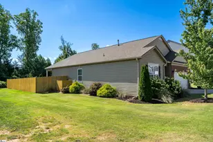 554 Friar Park Ln, Lyman, SC 29365 - Photo 2