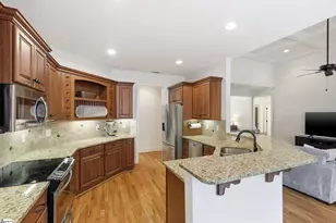 411 Kilgore Farms Cir, Simpsonville, SC 29681 - Photo 8