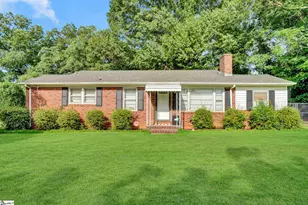 210 Sunnyview Cir, Spartanburg, SC 29307 - Photo 1