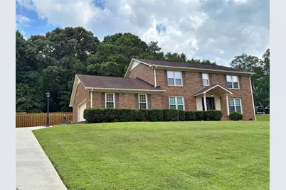 818 Plantation Drive, Simpsonville, SC 29681 - Photo 2