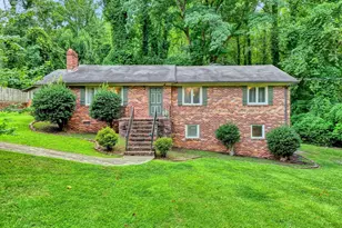 7 River Oaks Dr, Greenville, SC 29601 - Photo 2