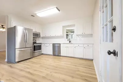 220 River Forest Drive, Boiling Springs, SC 29316 - Photo 6