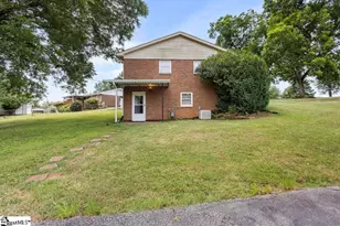 100 Spring St, Easley, SC 29640 - Photo 32