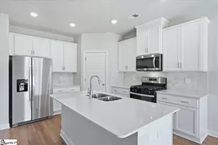 1022 Southwell Dr, Anderson, SC 29626 - Photo 6