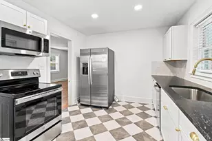 816 Chick Springs Rd, Taylors, SC 29687 - Photo 8