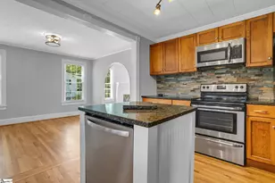 820 Chick Springs Rd, Taylors, SC 29687 - Photo 10