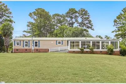 32 Hall Street, Cross Hill, SC 29332 - Photo 2