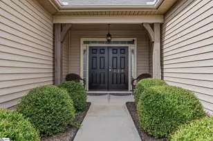 125 Daylily Ln, Easley, SC 29642 - Photo 2