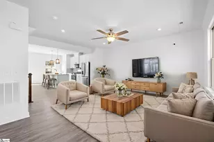 18 Eagle Field Ln, Greenville, SC 29607 - Photo 2