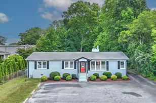 1 Elizabeth Dr, Greenville, SC 29615 - Photo 2