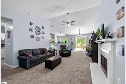 109 W Fall River Way, Simpsonville, SC 29680 - Photo 2