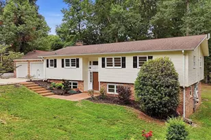 107 Edwards Mill Rd, Taylors, SC 29687 - Photo 2