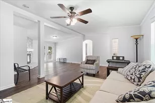 637 Ranch Rd, Laurens, SC 29360 - Photo 6