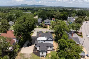 405 Perry Ave, Greenville, SC 29601 - Photo 6