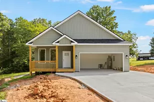 138 Deerfield Dr, Wellford, SC 29385 - Photo 1
