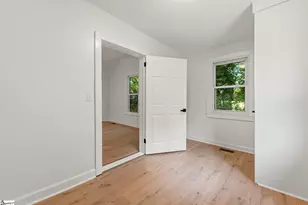 305 Glazner St, Easley, SC 29640 - Photo 18