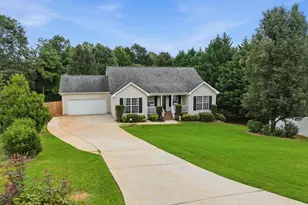 258 Hallmark Cir, Easley, SC 29640 - Photo 4
