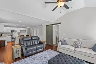 340 Amelia Springs Ln, Moore, SC 29369 - Photo 8