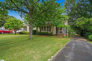 8 Bent Twig Dr, Greenville, SC 29605 - Photo 2