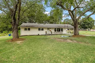 304 Earl Dr, Spartanburg, SC 29306 - Photo 2