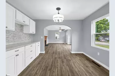 714 Holmes Street, Gaffney, SC 29341 - Photo 14