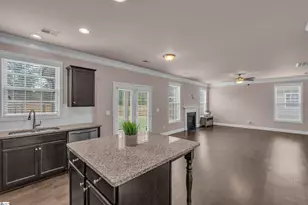 210 Redmont Ct, Simpsonville, SC 29680 - Photo 8